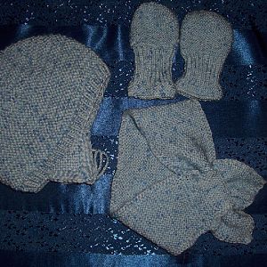 Baby- Handschuhe, -Schal und -Mütze