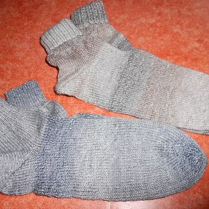 zwei paar Socken