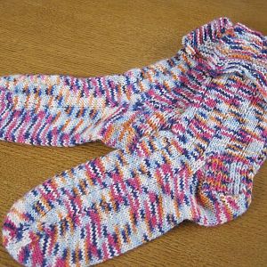 August-Socken aus dem Strickklub