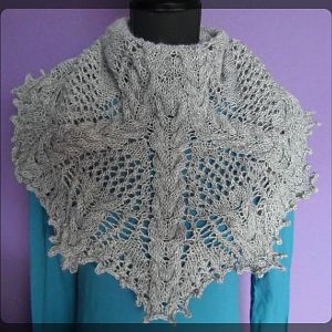 Lace & Cable Shawlette