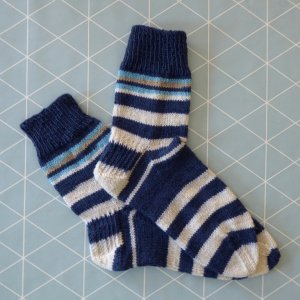 Stinos Socken blau-weiß aus Regia perfect