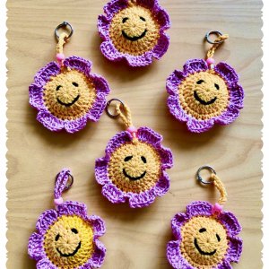 Blumen Smileys als Anhänger für Charity :)))
